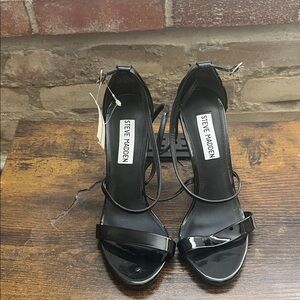 Steve Madden Glossy Black Heels